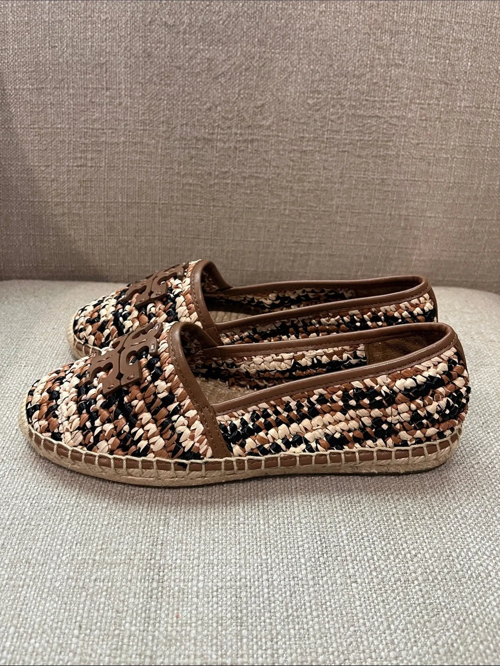 NEW Tory Burch evenly Crochet Raffia Espadrille Flats Size 5.5